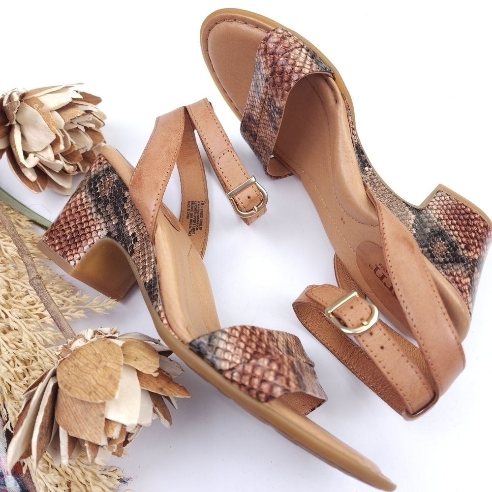 Born Elegant Brown Snakeskin Women's Sandals Sz 7 - Picture 2 of 10